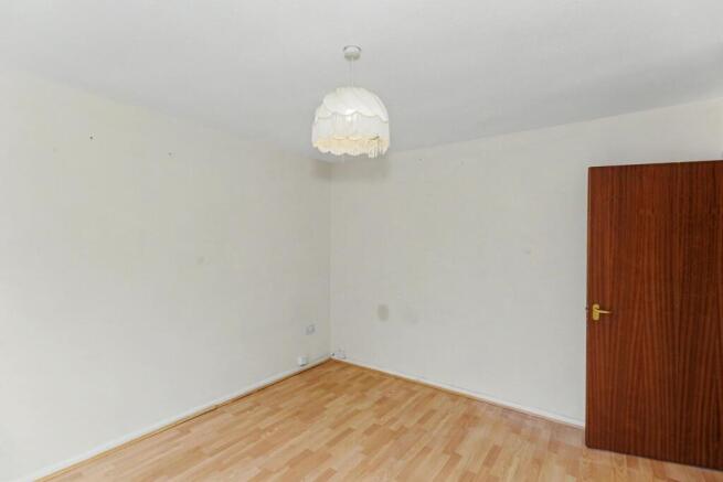 Yewtree Court, Northampton, NN3 photo 4