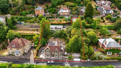 Broomlea, Hanley Terrace, Malvern, Worcestershire, WR14 4PF