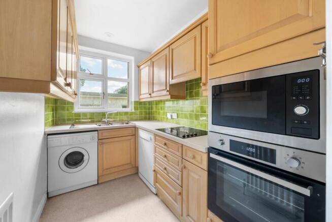 3 bed Semi-Detached for sale Image 4
