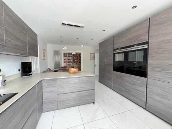 Kitchen (2)