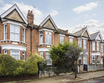 Ravenshurst Avenue, London, NW4