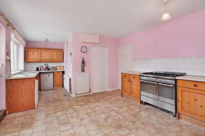 kitchen/breakf...