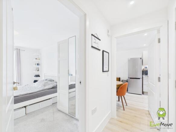 EweMove Estate Agents Basingstoke - Appain Way - H