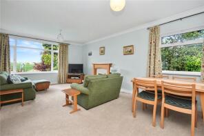 10, Springbank, Garforth, Leeds LS25 1DD