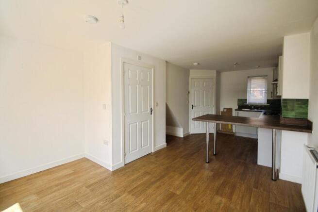 3 bed Semi-Detached for sale Image 5