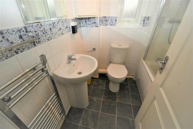 C65Bathroom.jpg