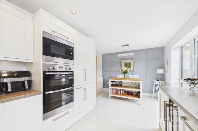 4 bed End of Terrace for sale Image 6