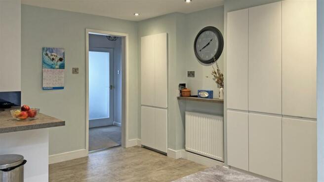 Kitchen 3.jpg