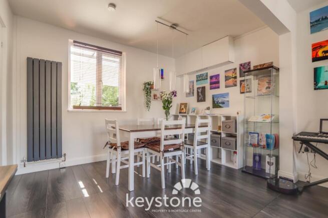 58 Dodds Drive-Diner