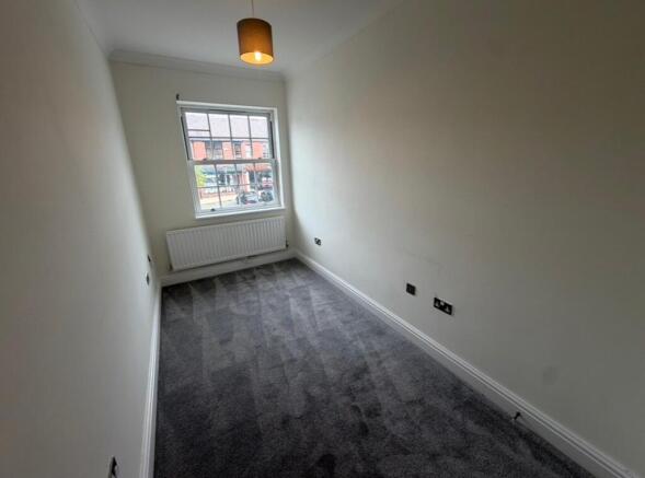 4 bed Terraced to rent Image 6