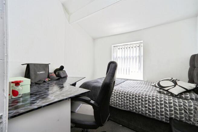3 bed Semi-Detached for sale Image 10