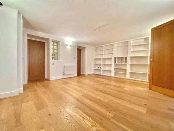 Sitting/Dining Room