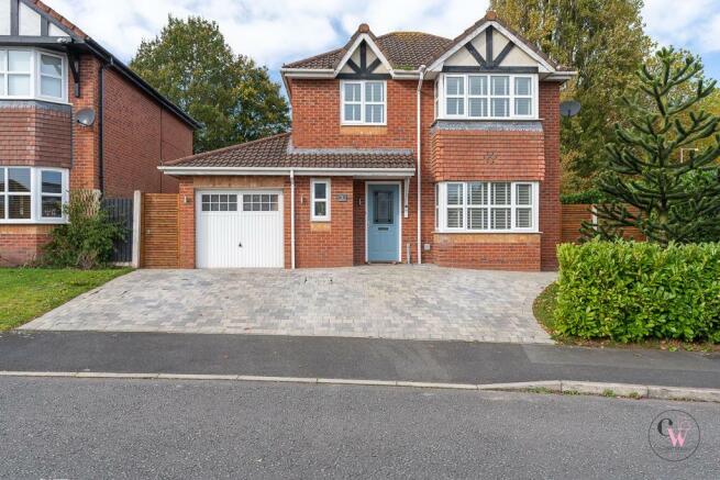 DSC04418-RM - CW ESTATE AGENTS-2.jpg