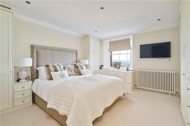 2 bed Apartment for sale Image 8