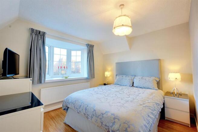 Bedroom 1_1.jpeg