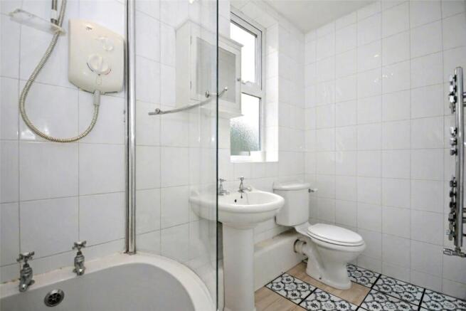 3 bed Terraced for sale Image 10