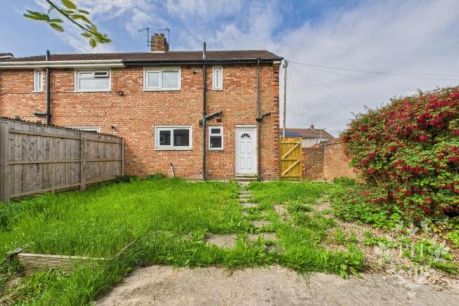 3 bed Semi-Detached for sale Image 11