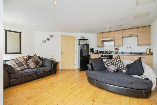 Apartment Living Rm