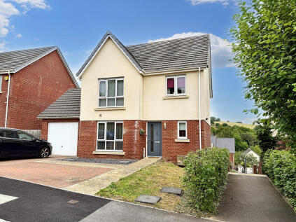 Saxon Way, Kingsteignton, Newton Abbot, Devon