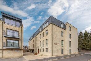 Flat 13, North Building River View Court, Victoria Bridge Road, Kingsmead, Bath BA1 3EZ