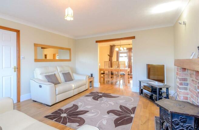 18GHW Living Room  2.jpg