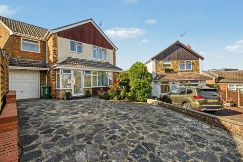 Goldington Close, Hoddesdon, EN11