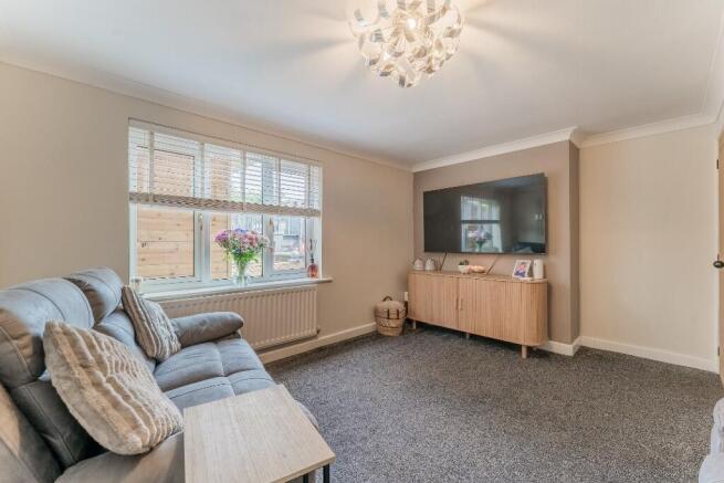 4 bed Detached for sale Image 7