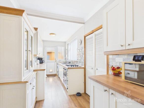 3 bed Terraced for sale Image 7