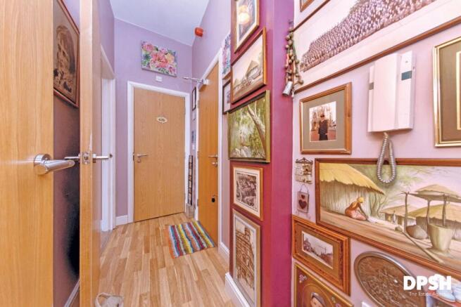 1 bed Apartment for sale Image 12