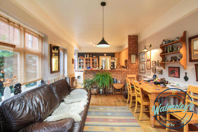 Kitchen dining & family room