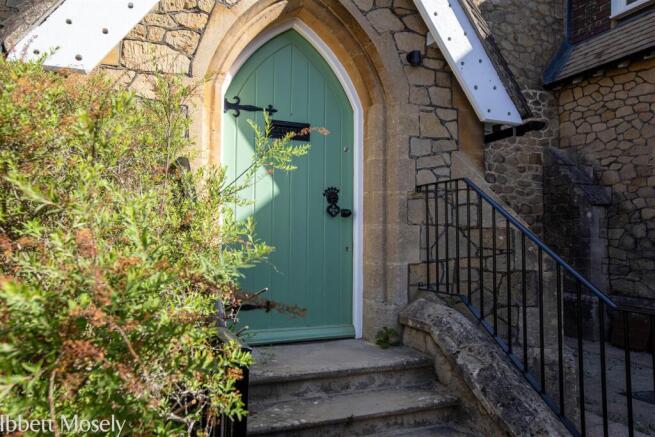 28 Entrance door.jpg