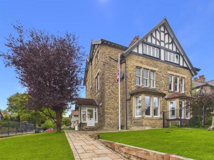 Lightwood Road, Buxton