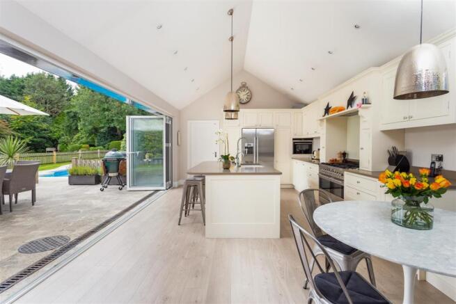 Kitchen/Breakfast/Family Room