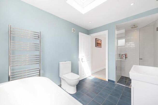 Bathroom.jpg