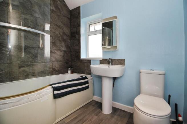 3 bed Semi-Detached for sale Image 11