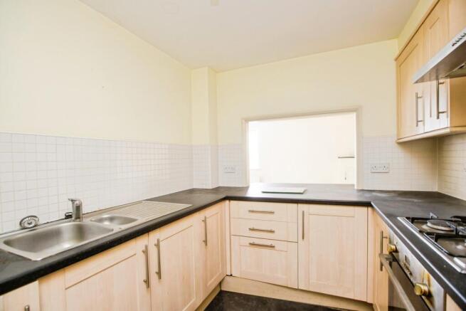 2 bed Flat for sale Image 8