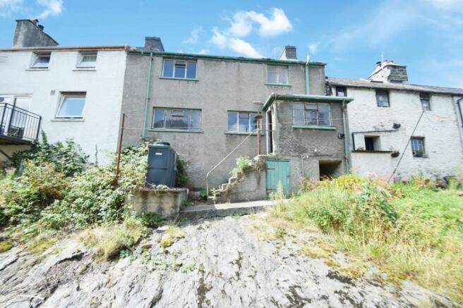 8 Water Street, Aberarth, Dyfed, SA46 0LN
