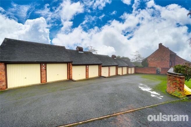 Oakdene Drive, Barnt Green, Birmingham, Worcestershire, B45 photo 4