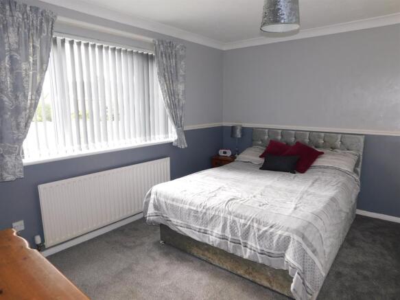 Bedroom 1a