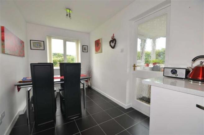 DINING AREA PHOTO