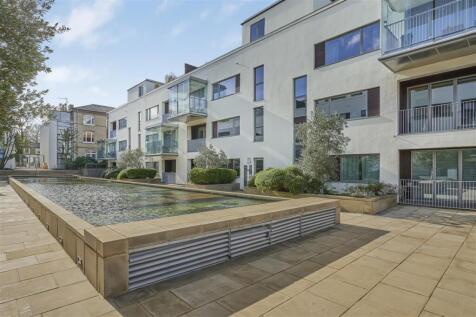 Carlton Drive, SW15