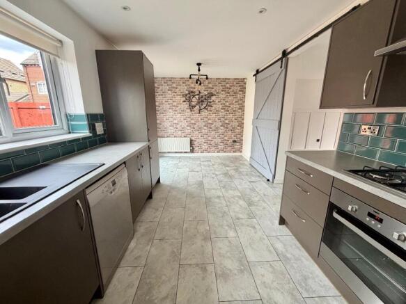 3 bed Detached for sale Image 4