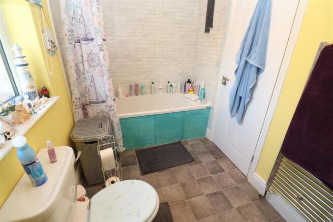 Bathroom / WC