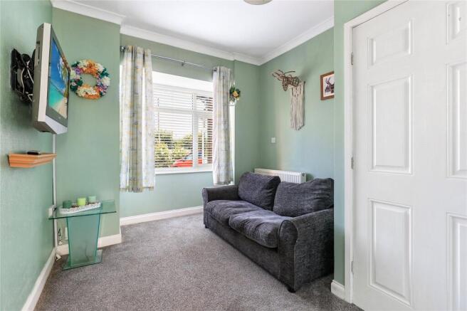 4 bed Semi-Detached for sale Image 6