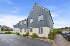 8, Kew Carrek, Truro TR4 9FY
