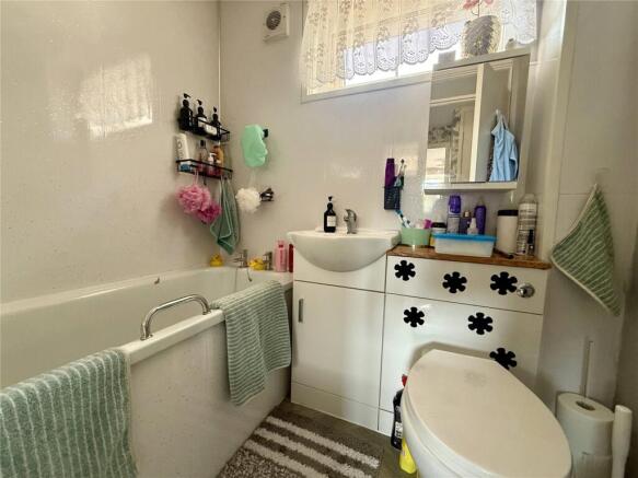1 bed Apartment for sale Image 8