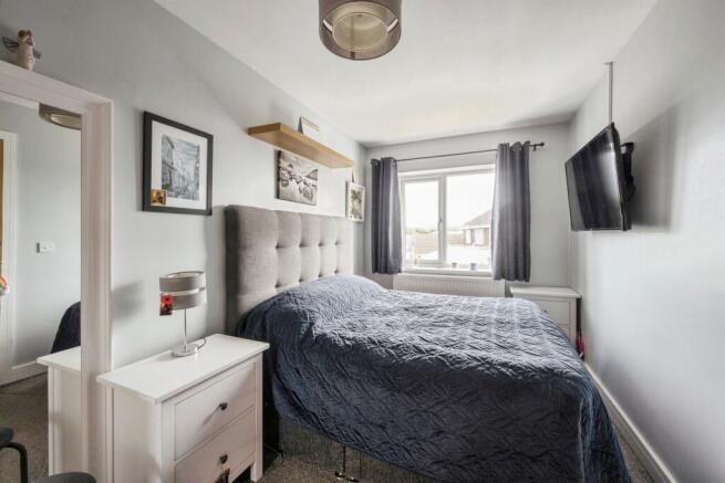 4 bed Semi-Detached for sale Image 8