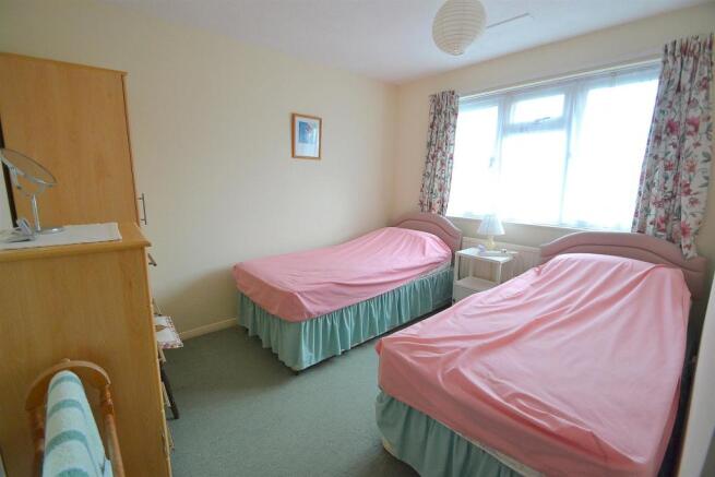 7NURSERYBED2.JPG