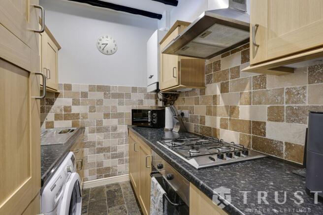 2 bed Terraced for sale Image 8
