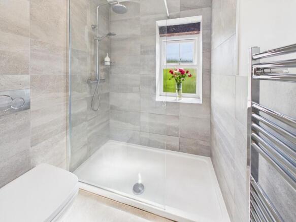 2 bed Detached for sale Image 12